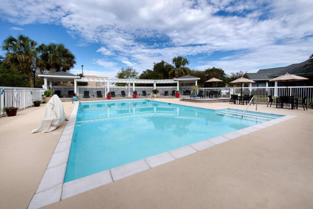Residence Inn By Marriott Wilmington Landfall Exterior foto